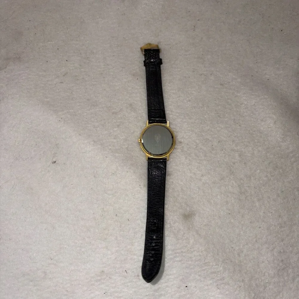 Vintage GUCCI Red Green Gold Quartz Ladie's Watch 9000L Alligator Band